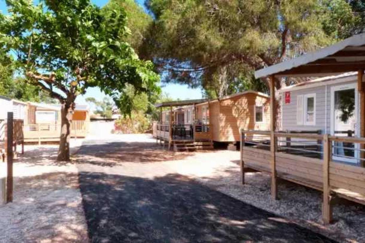 - Eebaeb Campingplatz Hyères